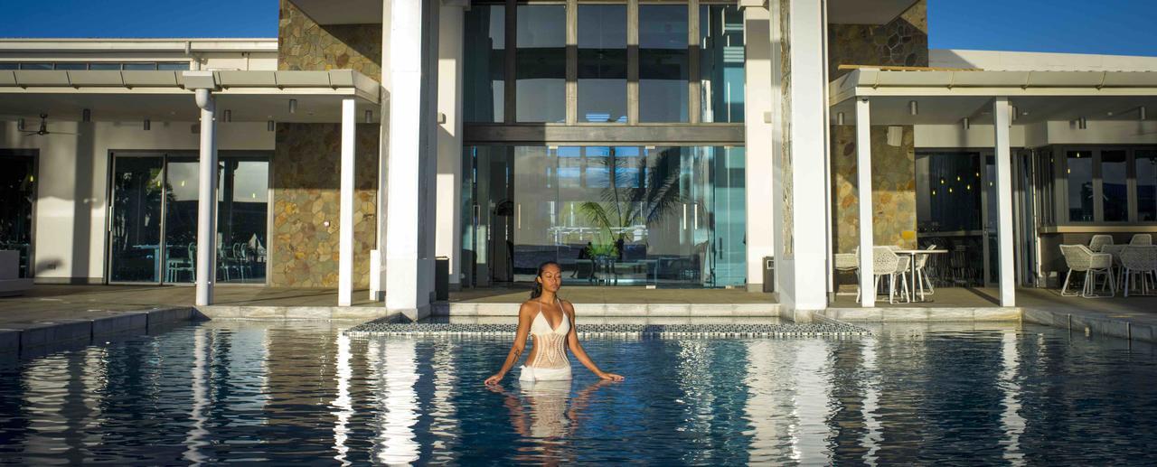 Taumeasina Island Resort Апиа Экстерьер фото