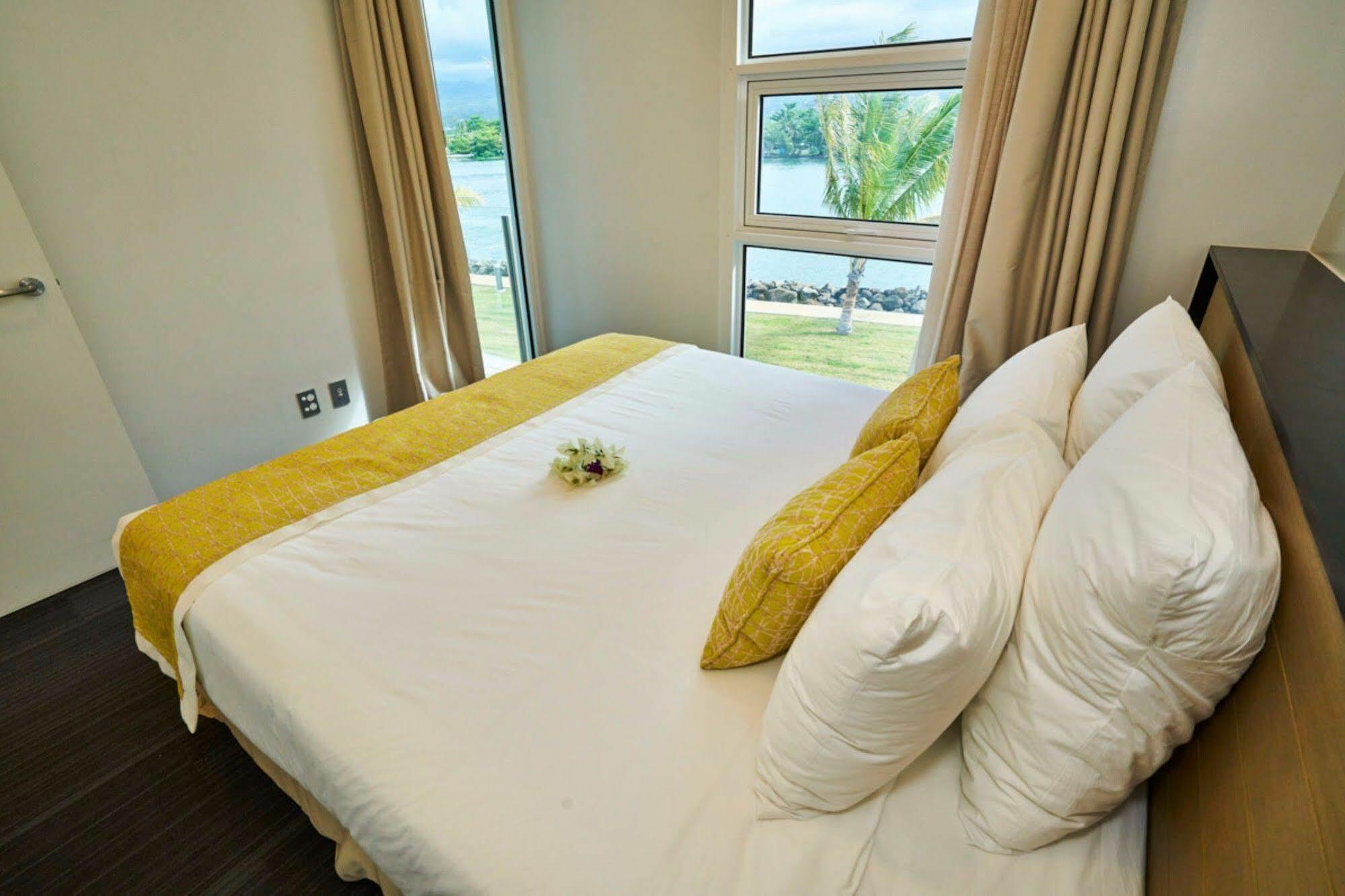 Taumeasina Island Resort Апиа Экстерьер фото