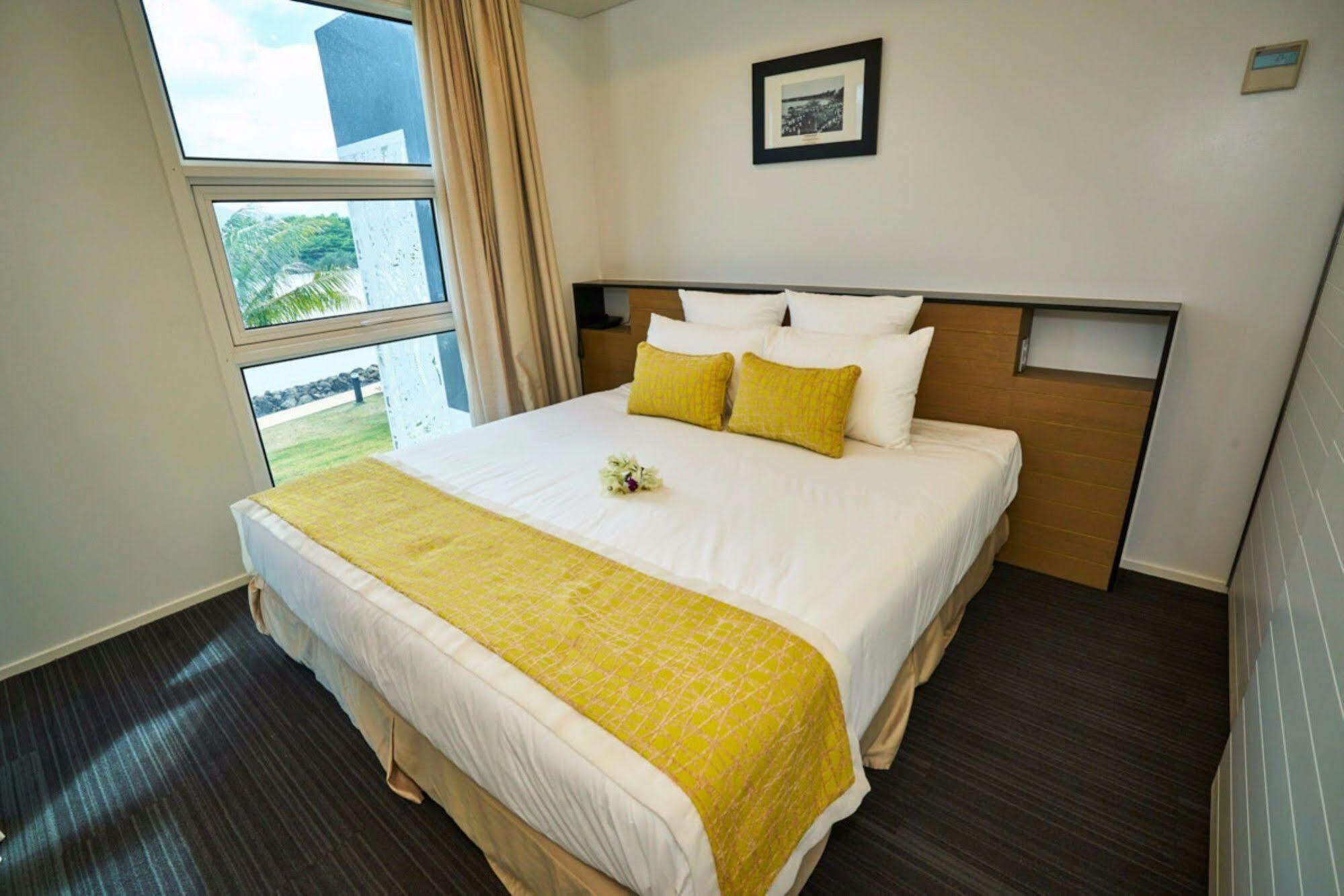 Taumeasina Island Resort Апиа Экстерьер фото